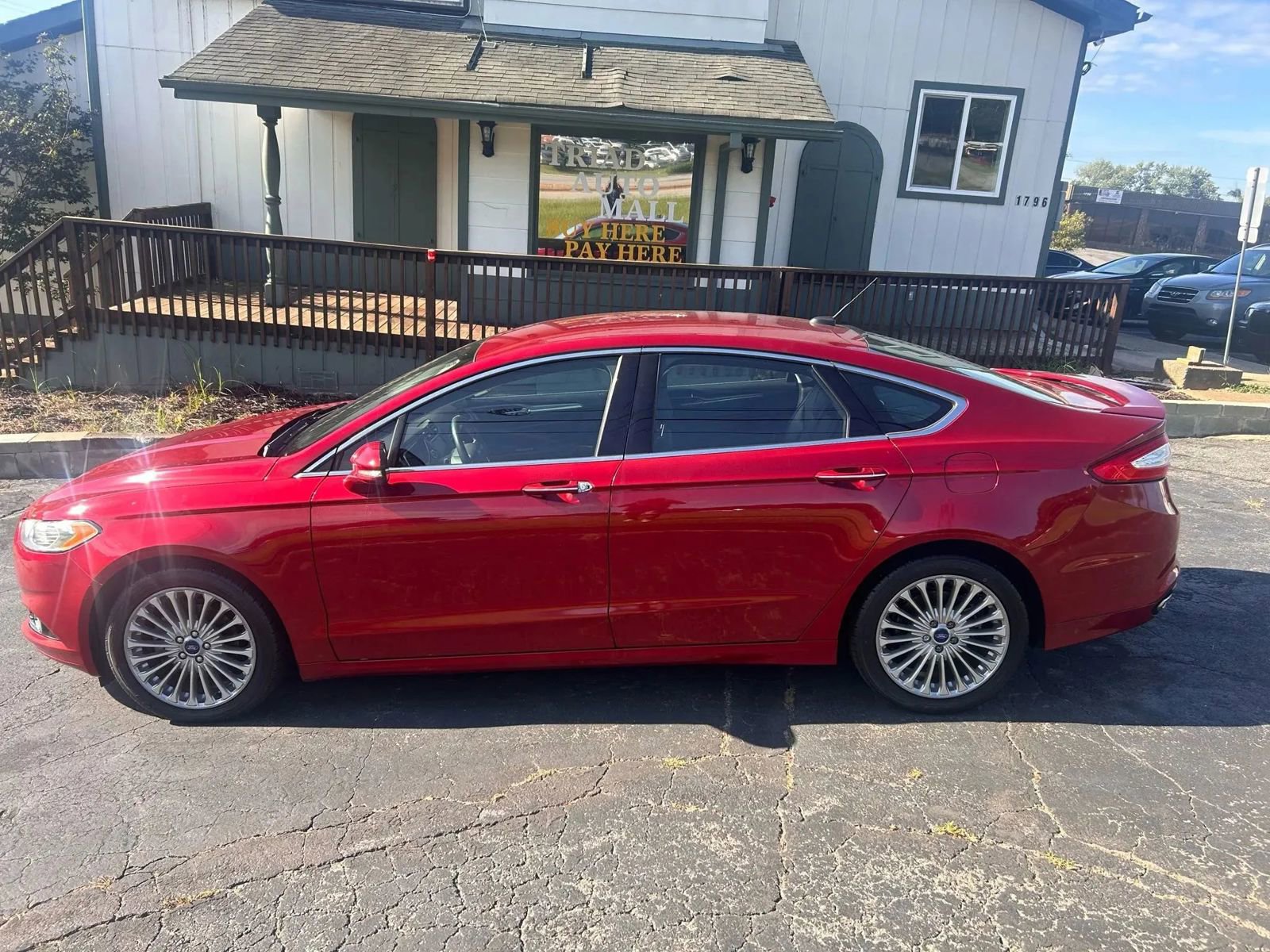 Used 2015 Ford Fusion Titanium FWD image 2