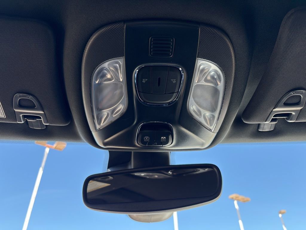 Used 2023 Jeep Compass Latitude w/ Sun and Sound Group image 32