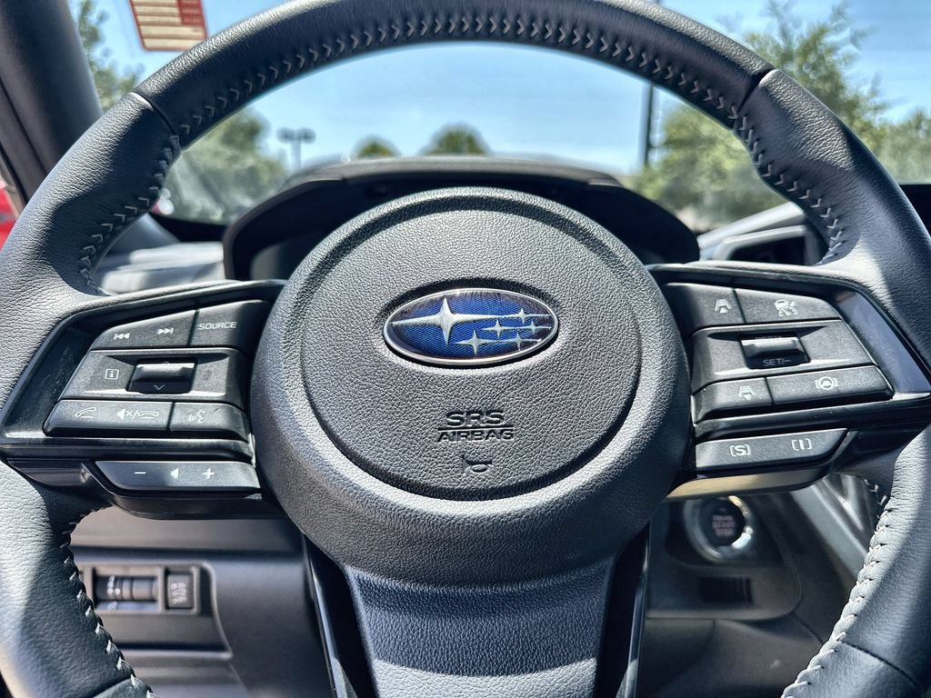 Used 2025 Subaru Forester Premium AWD/4WD image 33