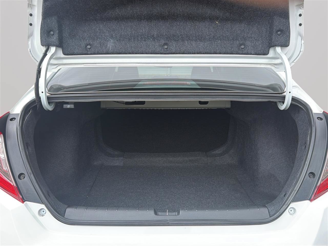 Used 2020 Honda Civic LX image 29