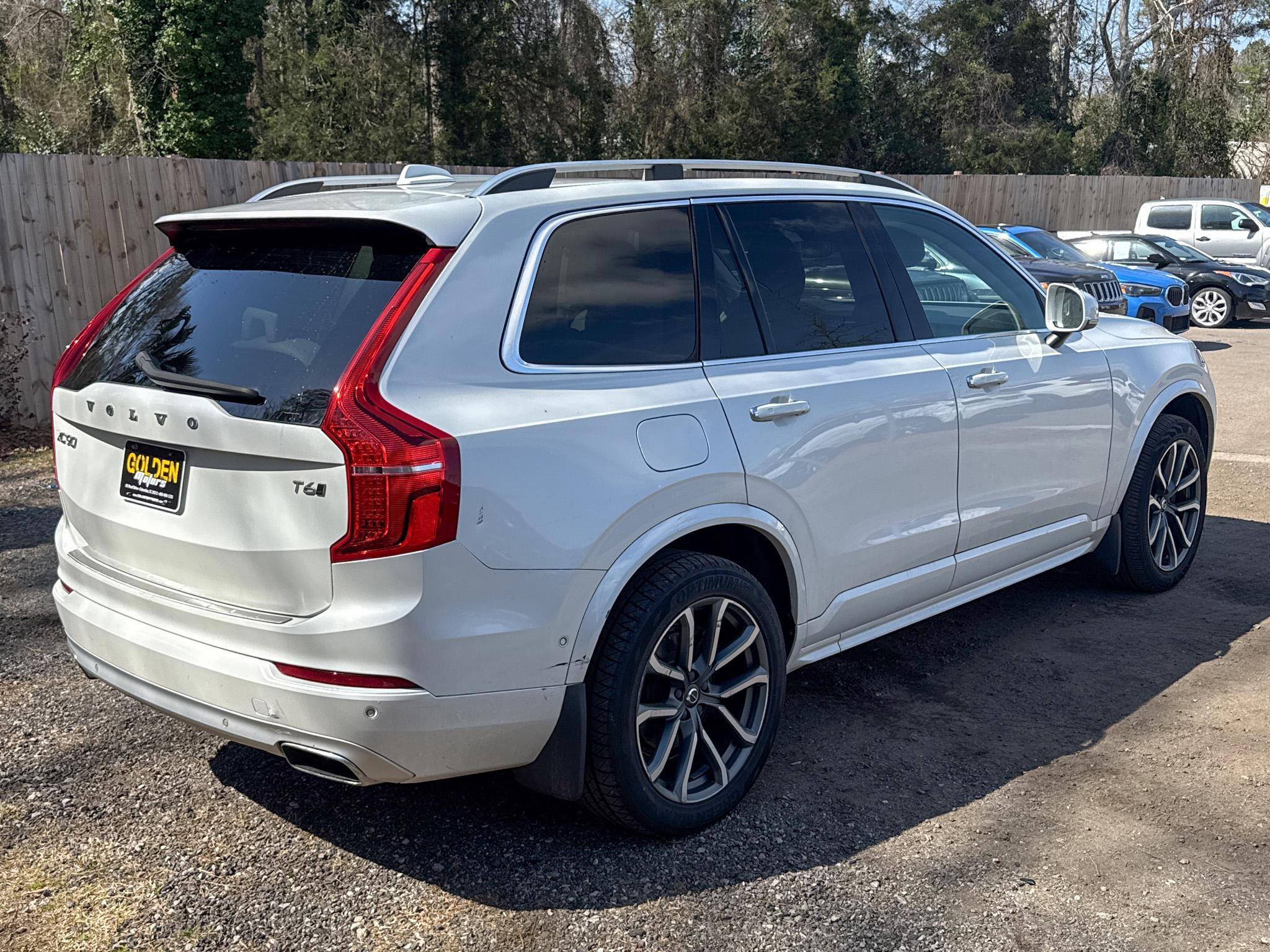Used 2019 Volvo XC90 T6 Momentum w/ Advanced Package image 10