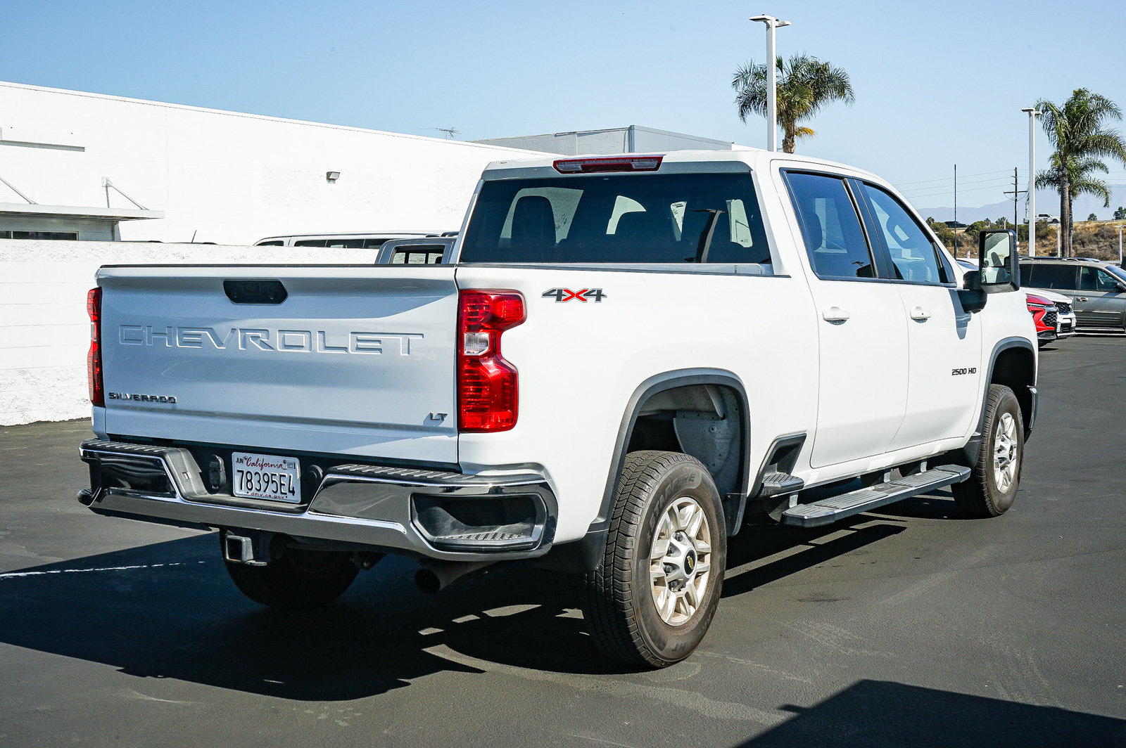 Used 2025 Chevrolet Silverado 2500 LT w/ Convenience Package AWD/4WD image 4