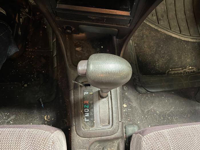 Used 1995 Toyota Corolla DX FWD image 36