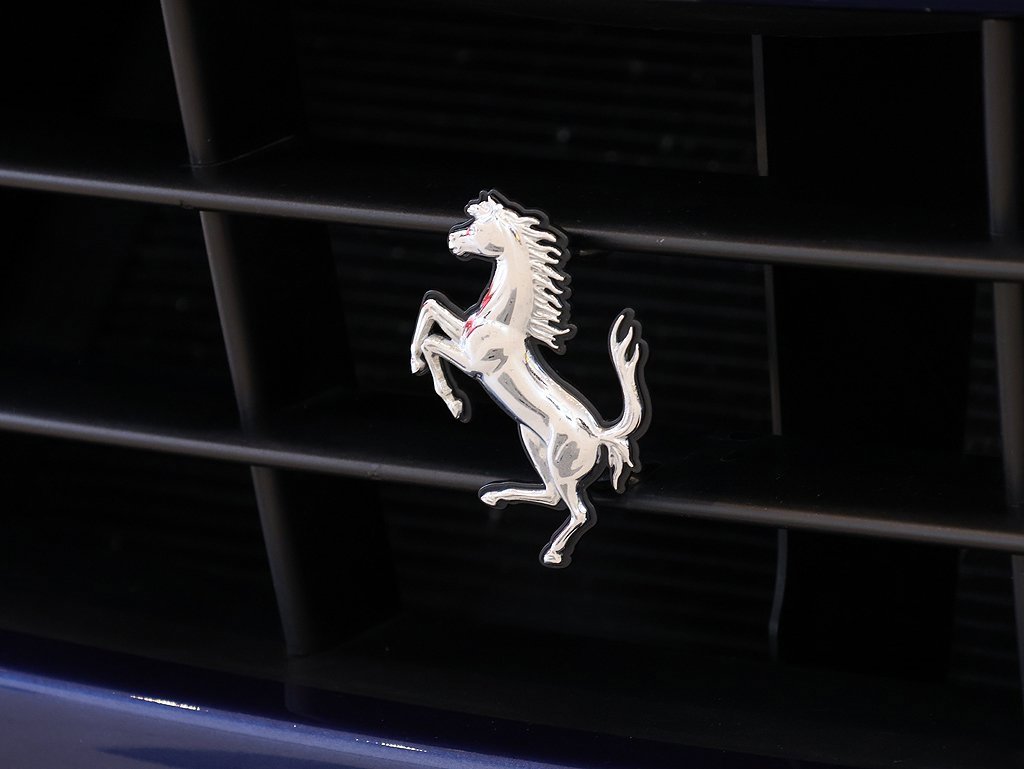 Certified 2022 Ferrari Portofino M image 20