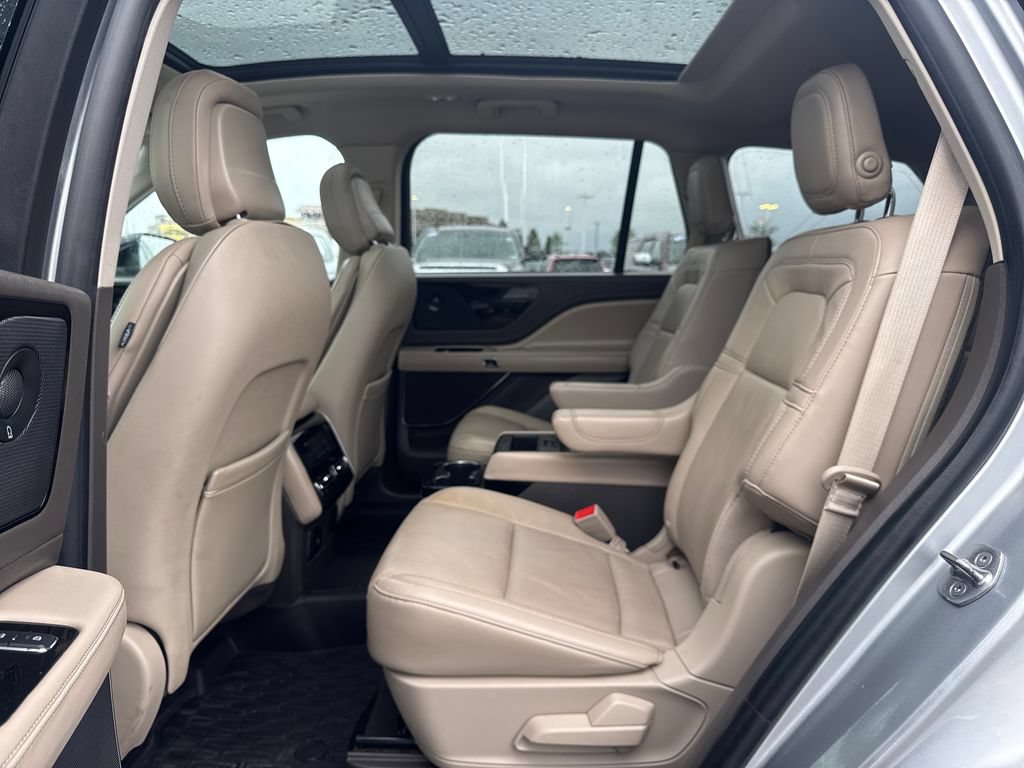 Used 2020 Lincoln Aviator Reserve w/ Equipment Group 201A AWD/4WD image 21