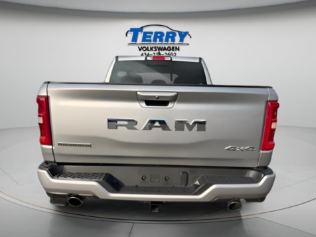 Used 2025 RAM 1500 Big Horn AWD/4WD image 3