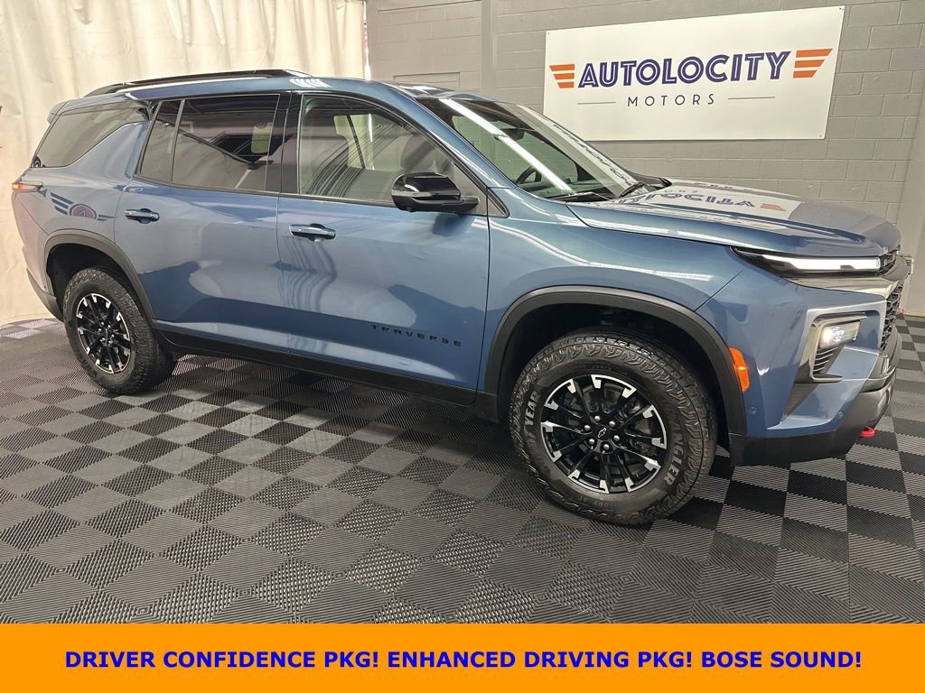 Used 2025 Chevrolet Traverse Z71 w/ Enhanced Driving Package AWD/4WD image 1