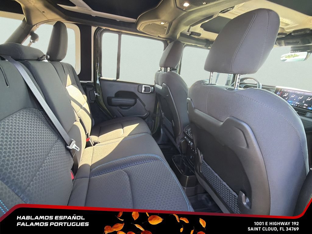 Used 2024 Jeep Wrangler Unlimited Rubicon 4xe w/ Technology Group AWD/4WD image 20