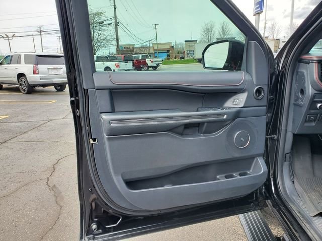 Used 2022 Ford Expedition Limited AWD/4WD image 10