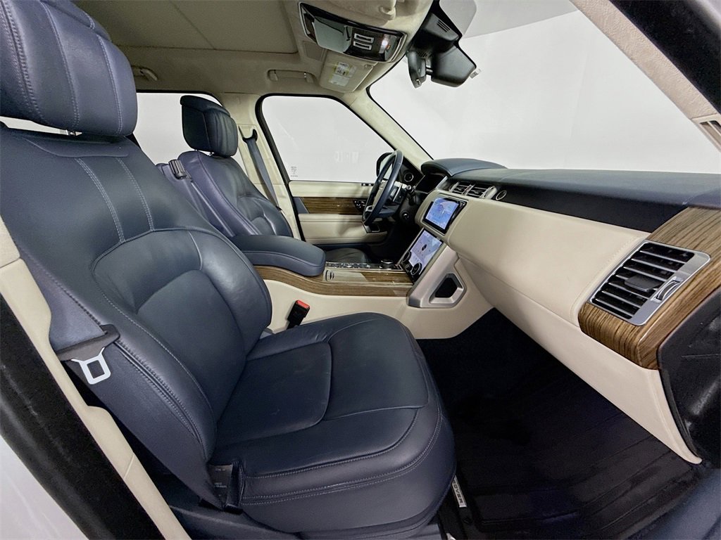 Used 2018 Land Rover Range Rover Autobiography image 22