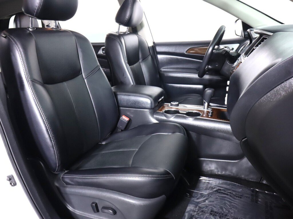 Used 2020 Nissan Pathfinder Platinum AWD/4WD image 49