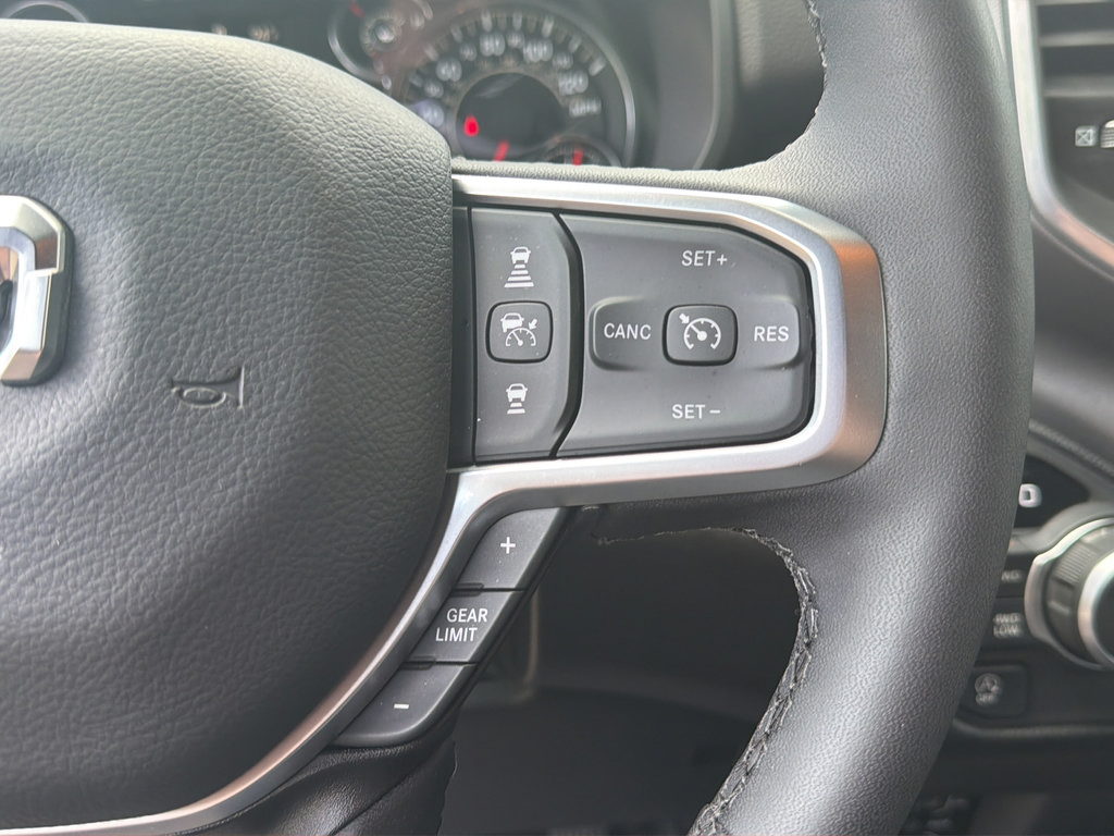 Used 2025 RAM 1500 Big Horn AWD/4WD image 22