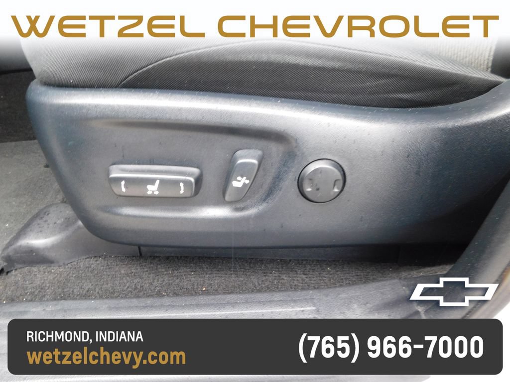 Used 2020 Toyota 4Runner SR5 AWD/4WD image 8