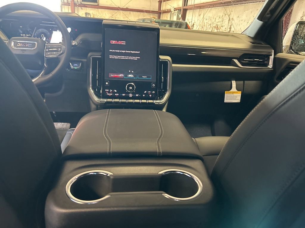 New 2026 GMC Yukon Elevation image 16