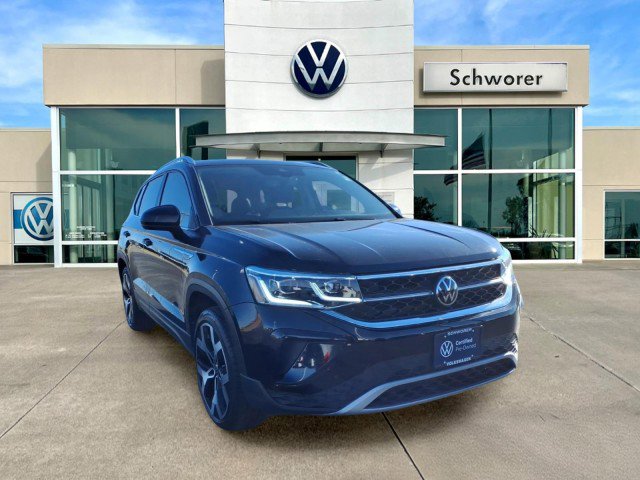 Certified 2023 Volkswagen Taos SEL image 7