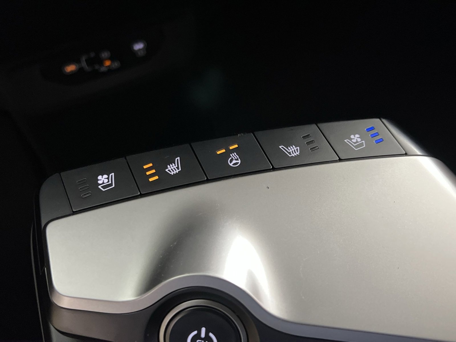 New 2025 Kia EV6 Wind AWD/4WD image 32