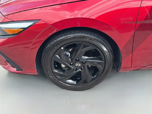 Certified 2026 Hyundai Elantra Sport FWD image 30