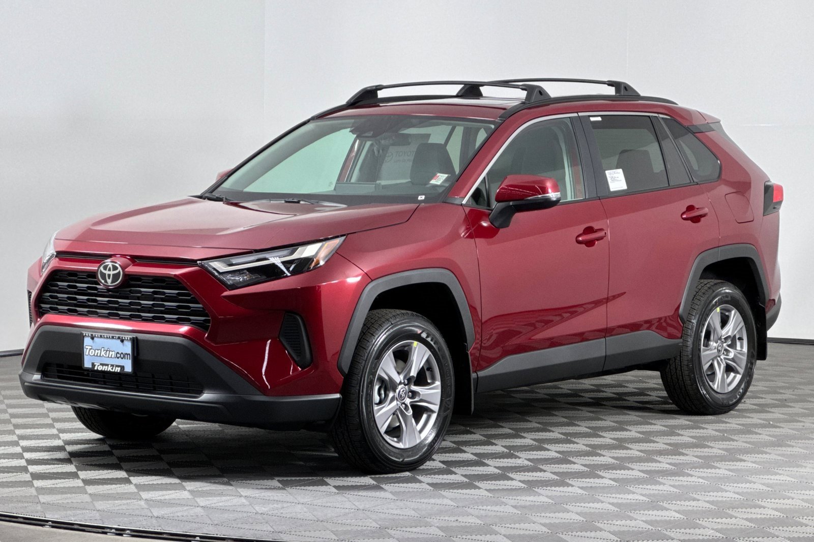 New 2025 Toyota RAV4 XLE image 8