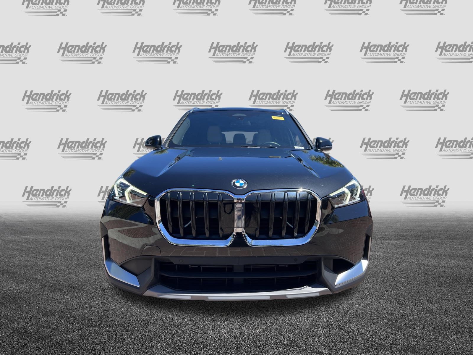 Certified 2023 BMW X1 xDrive28i w/ Convenience Package AWD/4WD image 3