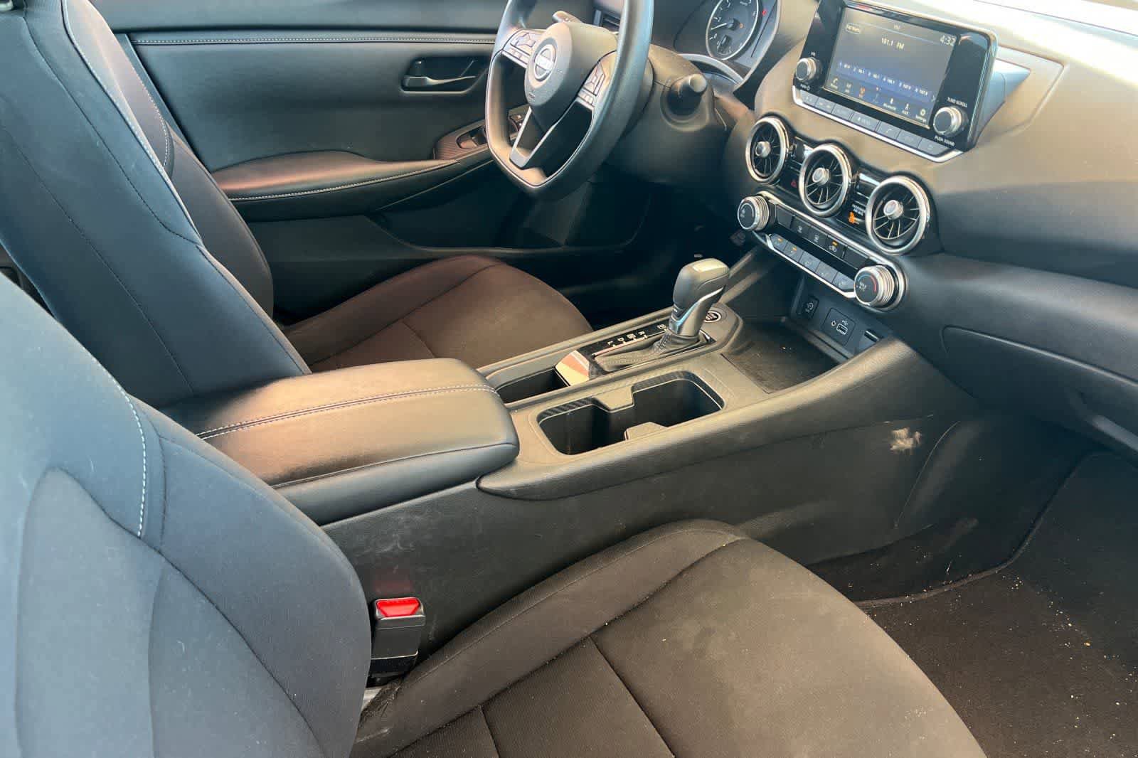 Used 2024 Nissan Sentra S FWD image 17