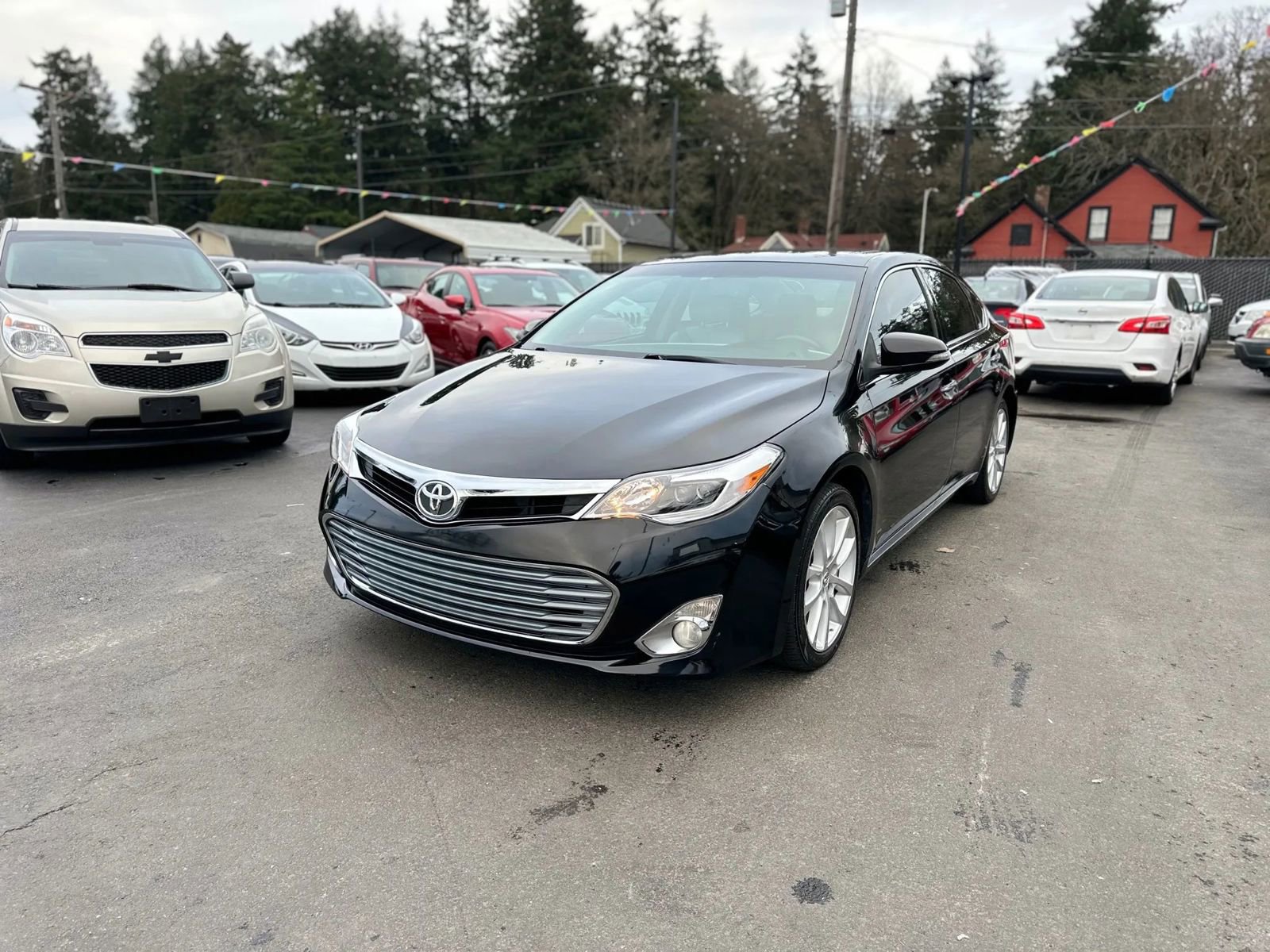 Used 2013 Toyota Avalon XLE image 1