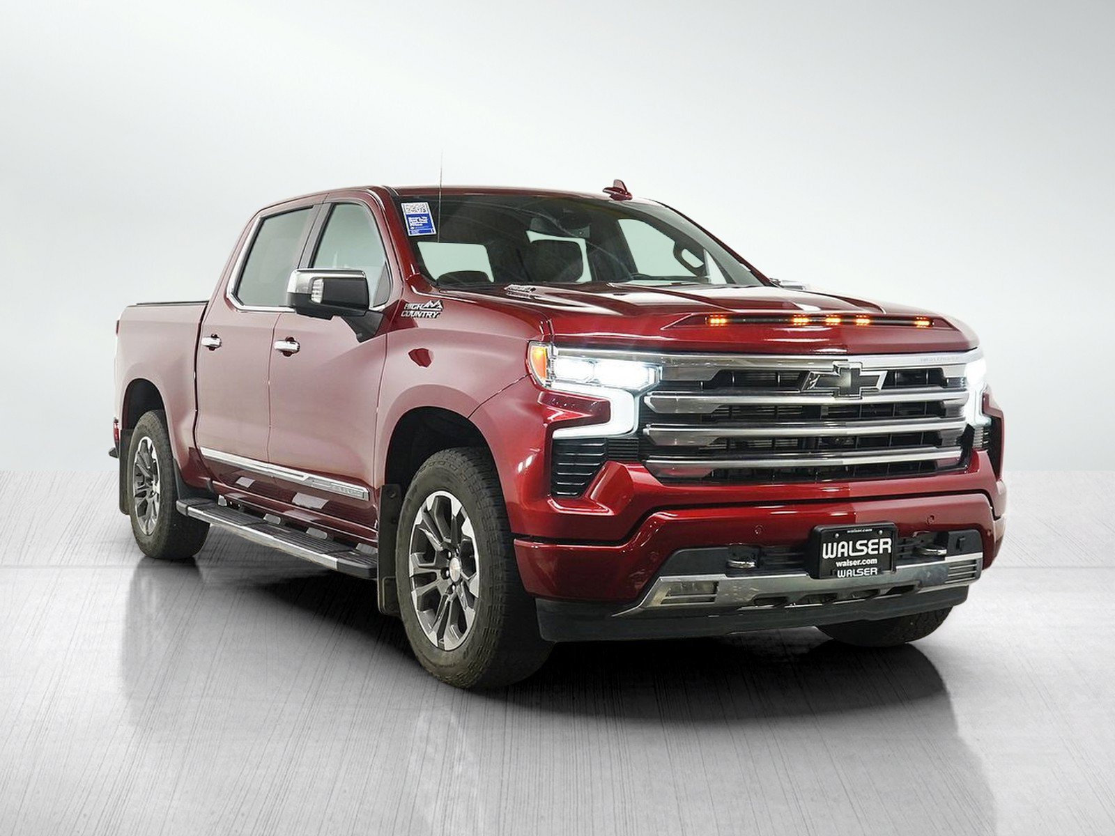 Used 2023 Chevrolet Silverado 1500 High Country w/ Z71 Off-Road Package AWD/4WD image 7
