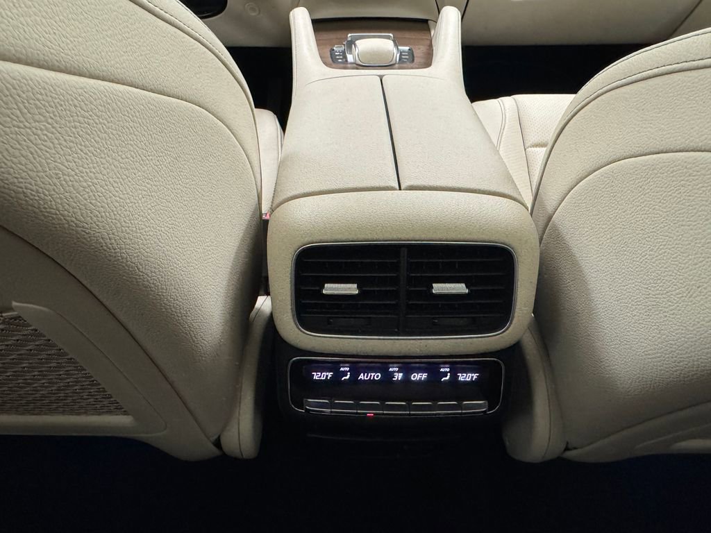 Used 2022 Mercedes-Benz GLS 450 4MATIC image 36