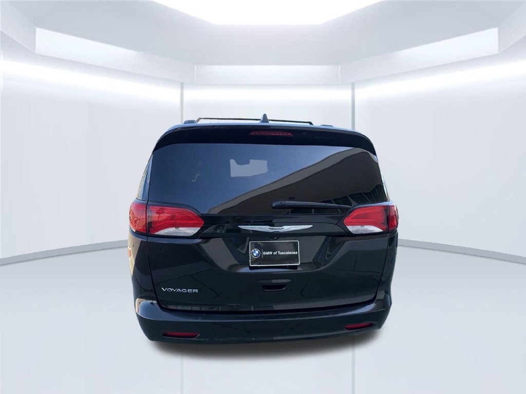 Used 2021 Chrysler Voyager Lxi FWD image 6