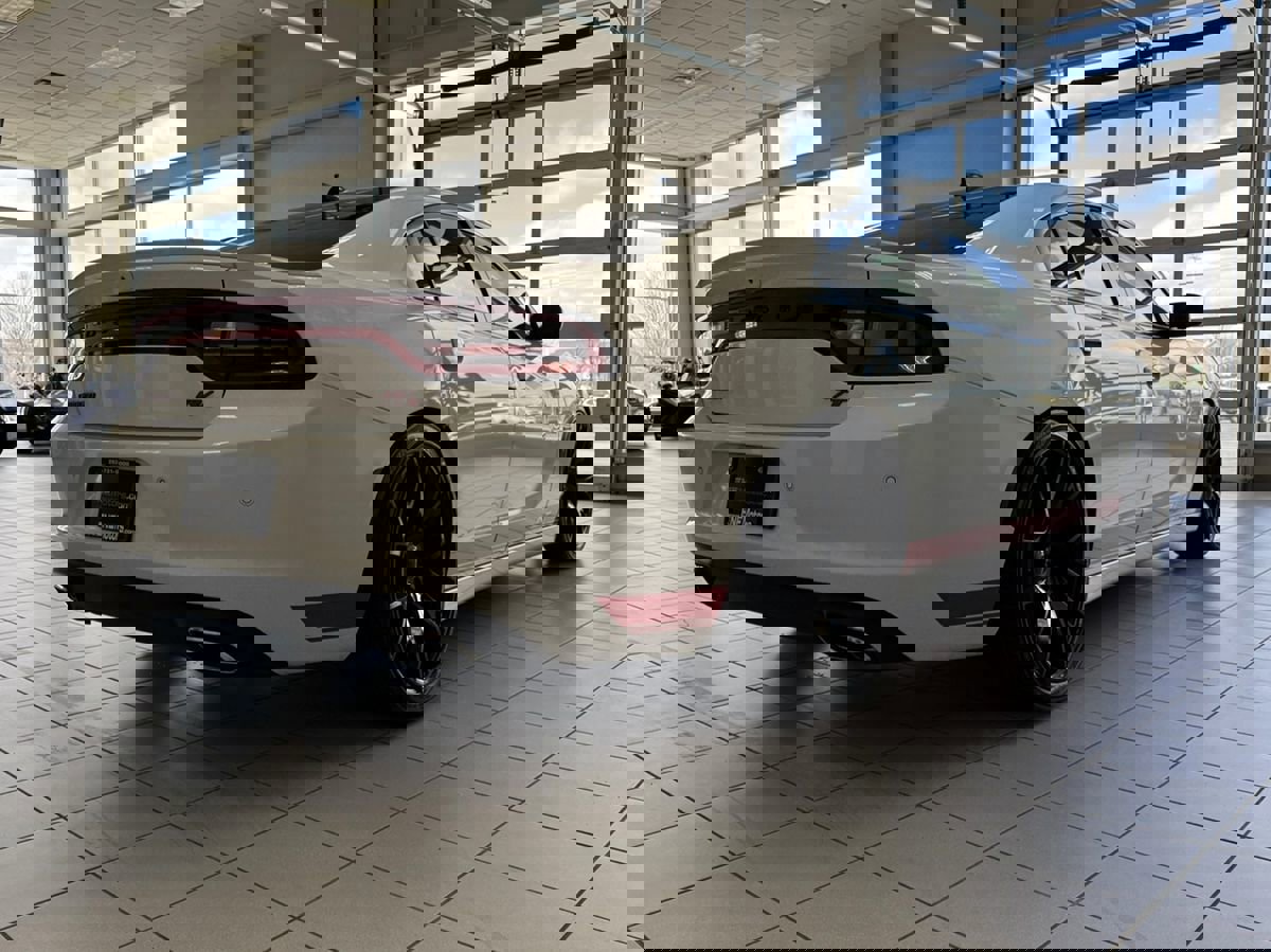 Used 2015 Dodge Charger R/T RWD image 12