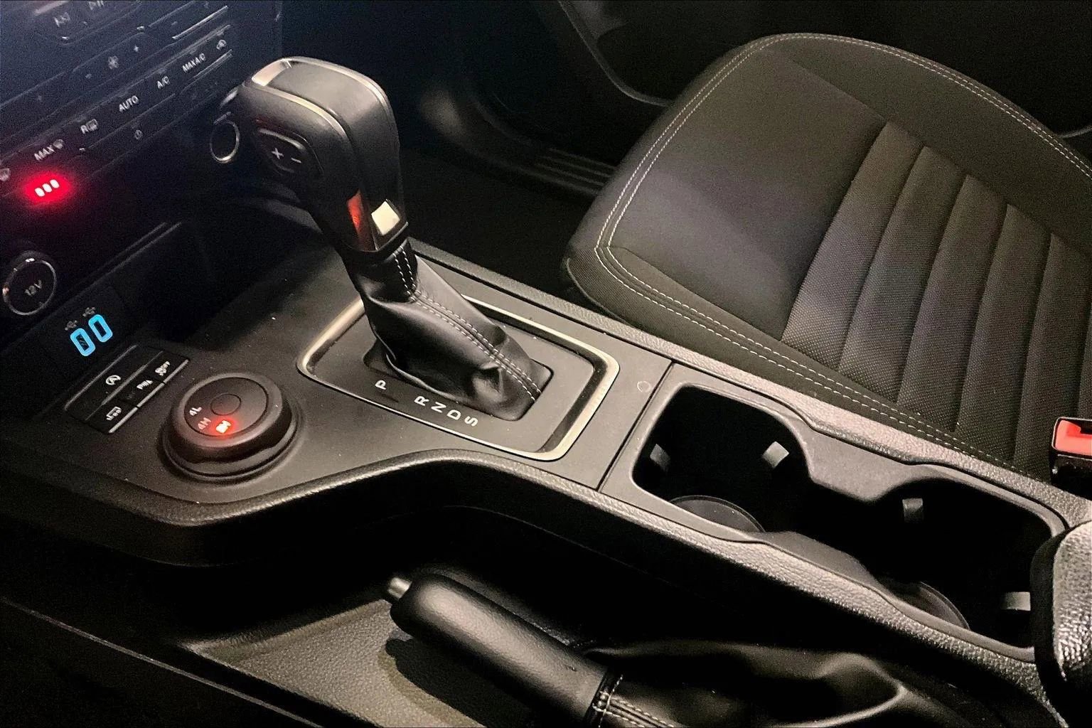 Used 2021 Ford Ranger XLT w/ Equipment Group 302A High image 16