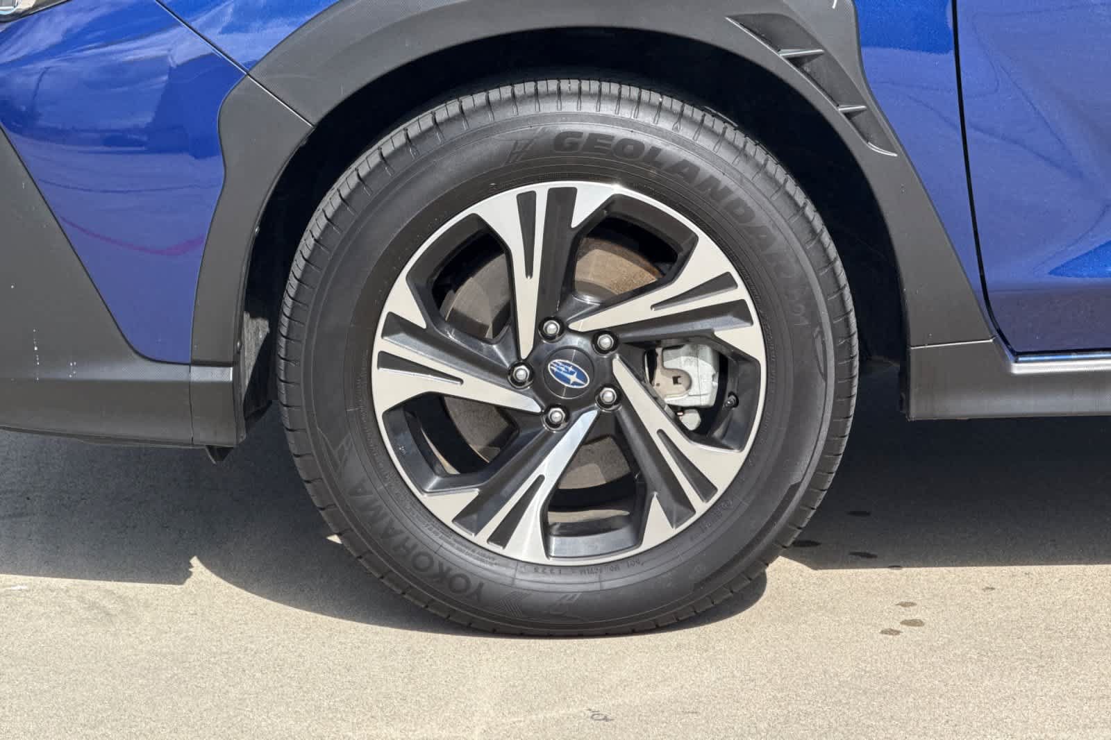 Used 2025 Subaru Crosstrek 2.5i Premium AWD/4WD image 25