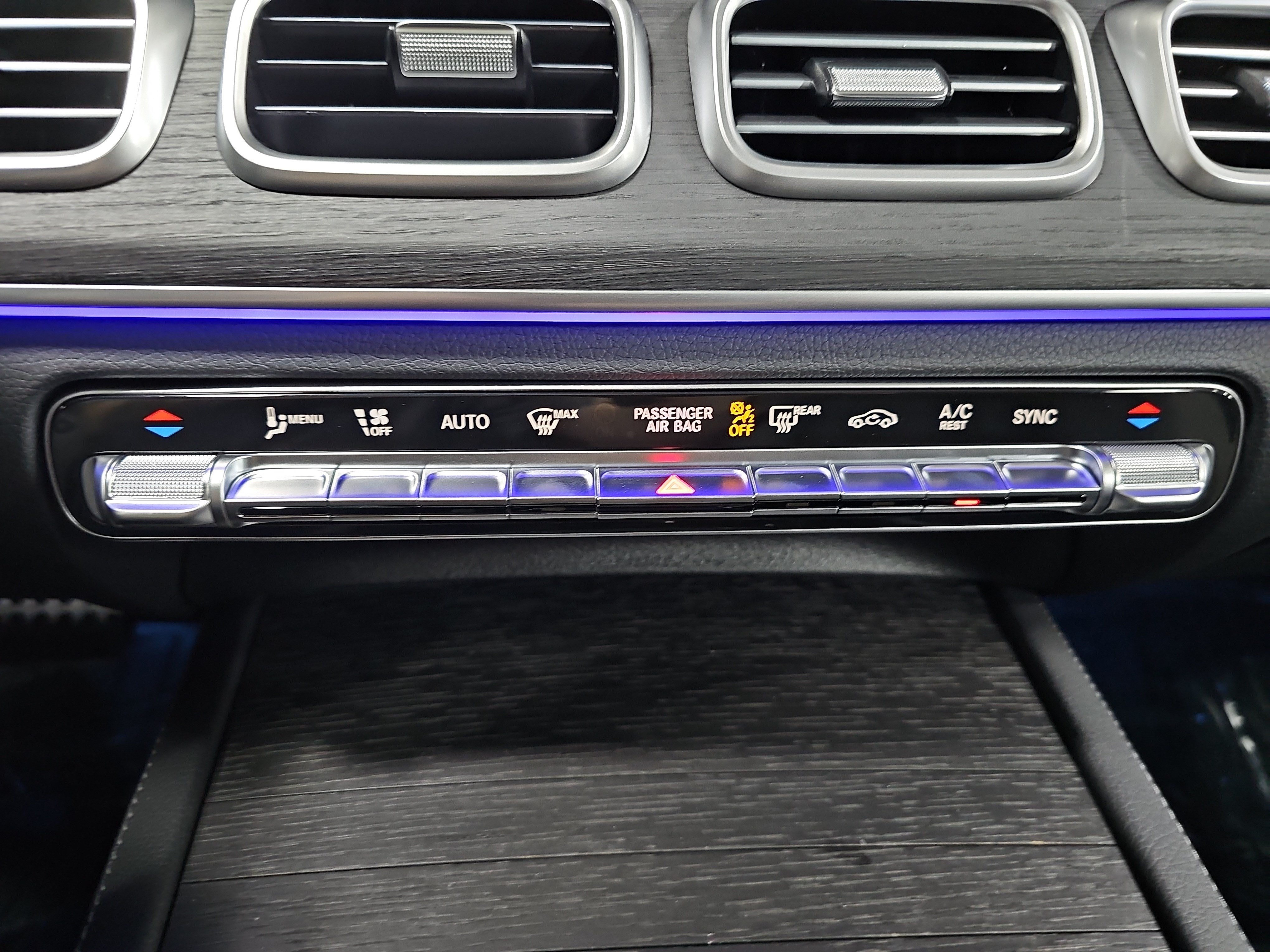 New 2026 Mercedes-Benz GLS 450 4MATIC image 23