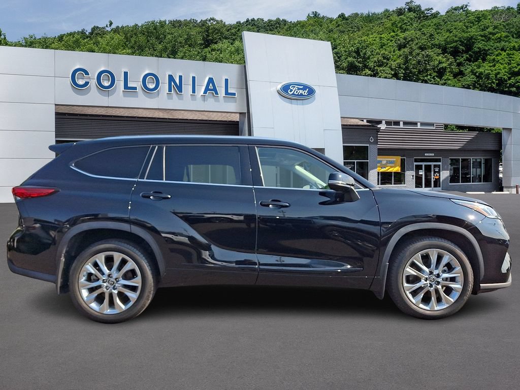 Used 2021 Toyota Highlander Limited AWD/4WD image 7