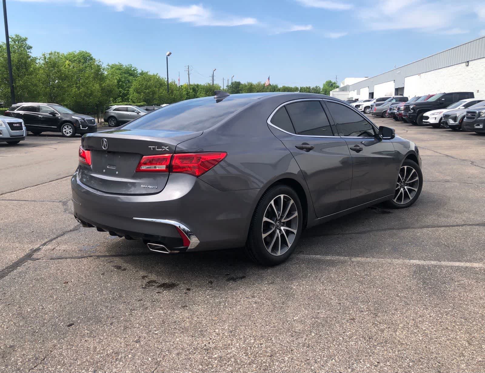 Used 2019 Acura TLX V6 SH-AWD image 3