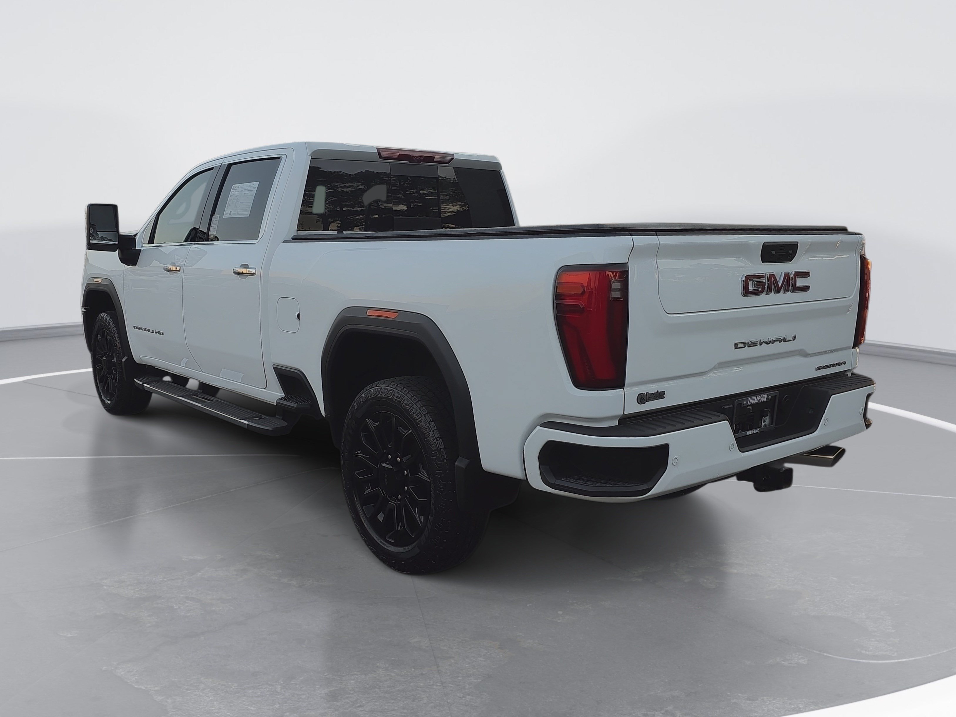 Used 2024 GMC Sierra 2500 Denali w/ Denali Reserve Package AWD/4WD image 5