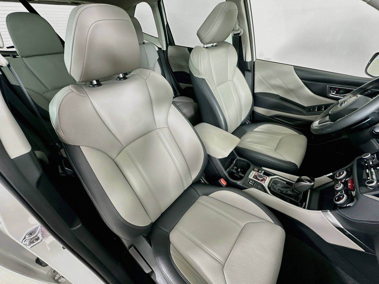 Used 2024 Subaru Forester Limited AWD/4WD image 44