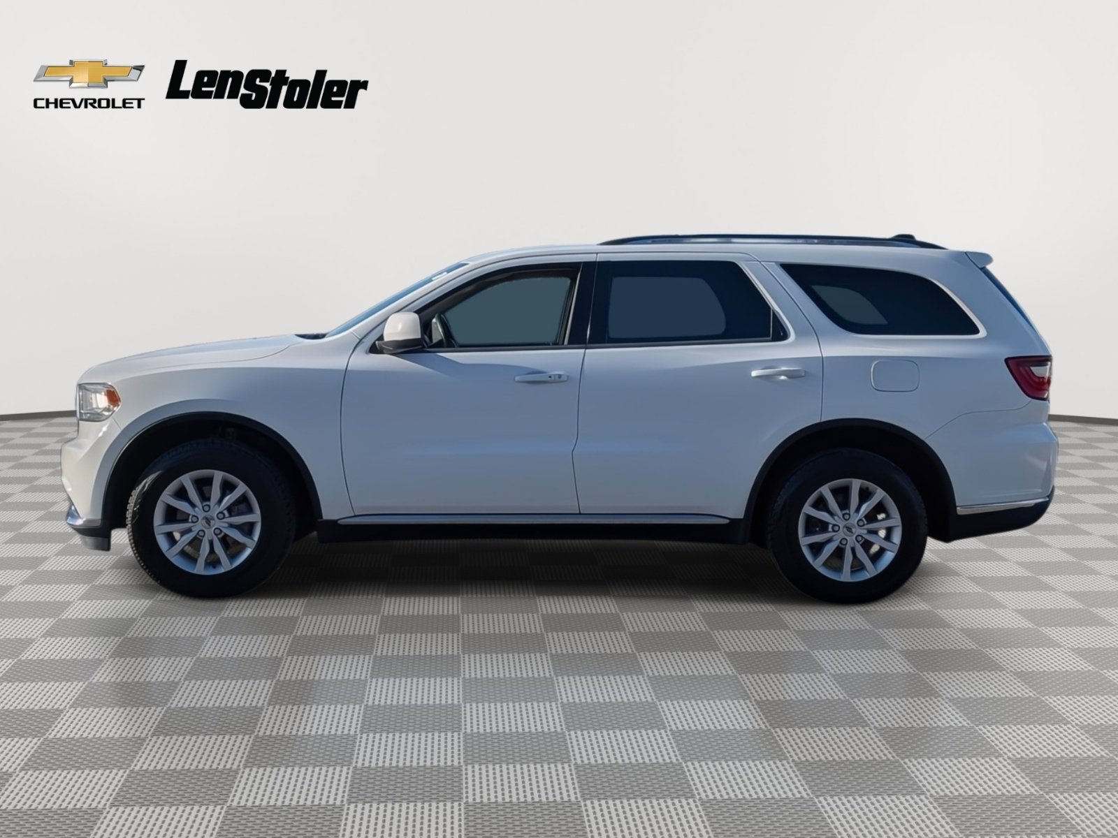 Used 2020 Dodge Durango SXT image 2
