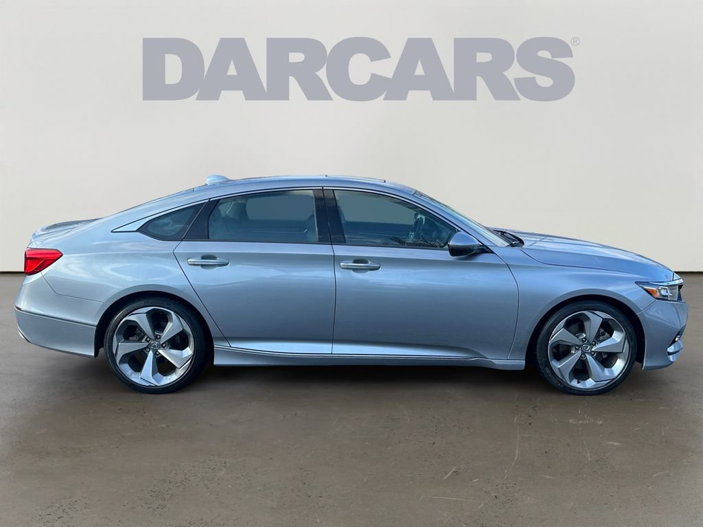 Used 2018 Honda Accord Touring image 8