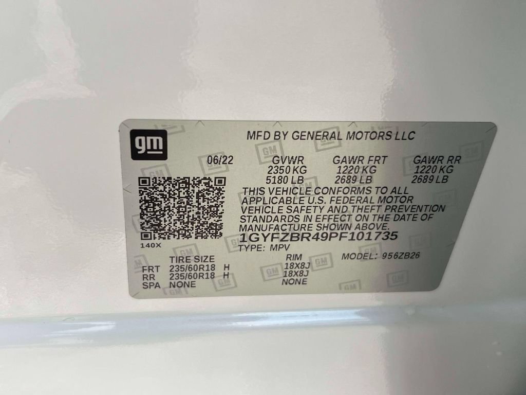 Used 2023 Cadillac XT4 Luxury w/ Cold Weather Package AWD/4WD image 19