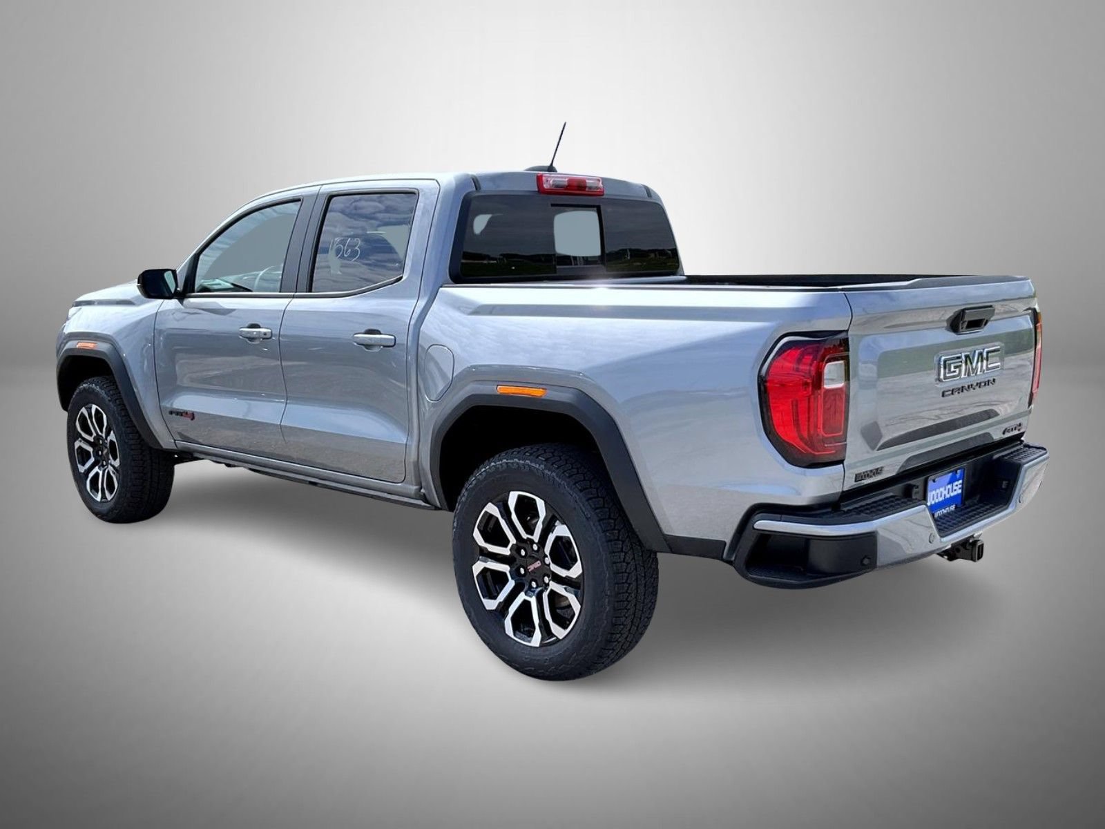 New 2026 GMC Canyon AT4 w/ AT4 Premium Package AWD/4WD image 7
