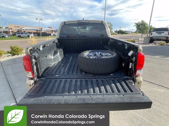 Used 2019 Toyota Tacoma TRD Sport w/ Technology Package AWD/4WD image 28