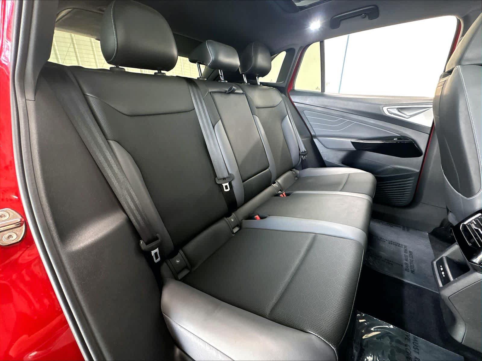 Used 2023 Volkswagen ID.4 Pro S RWD image 28