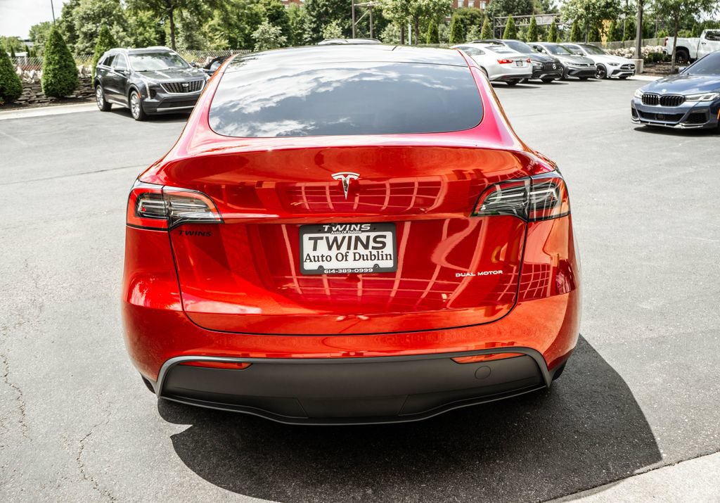 Used 2024 Tesla Model Y Long Range AWD/4WD image 35