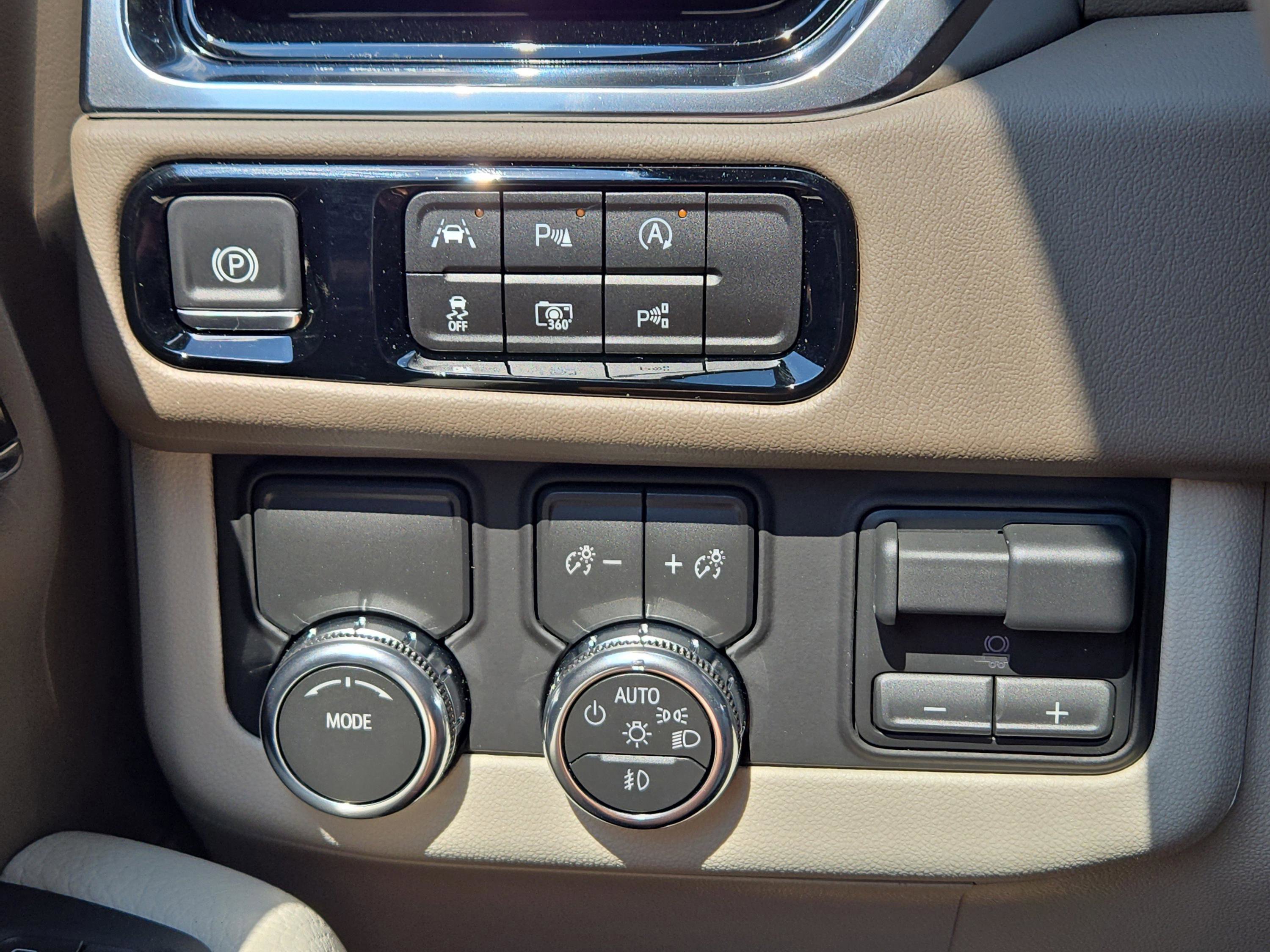 New 2026 GMC Yukon XL Denali w/ Advanced Technology Package image 23