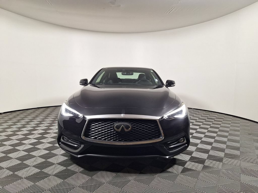 Used 2019 INFINITI Q60 3.0t Luxe AWD/4WD image 2