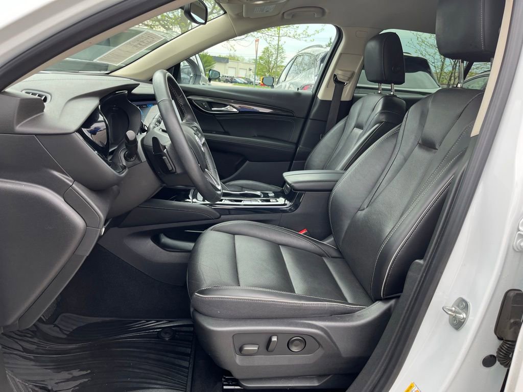 Used 2021 Buick Envision Essence w/ Sport Touring Package image 13