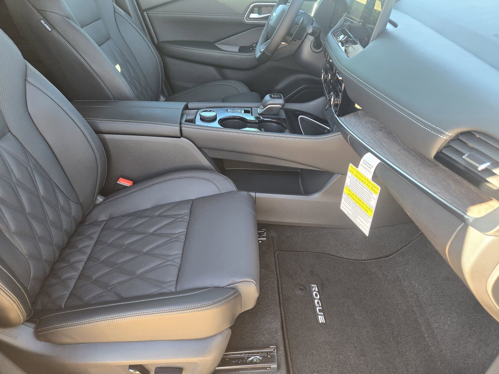 New 2026 Nissan Rogue Platinum image 13