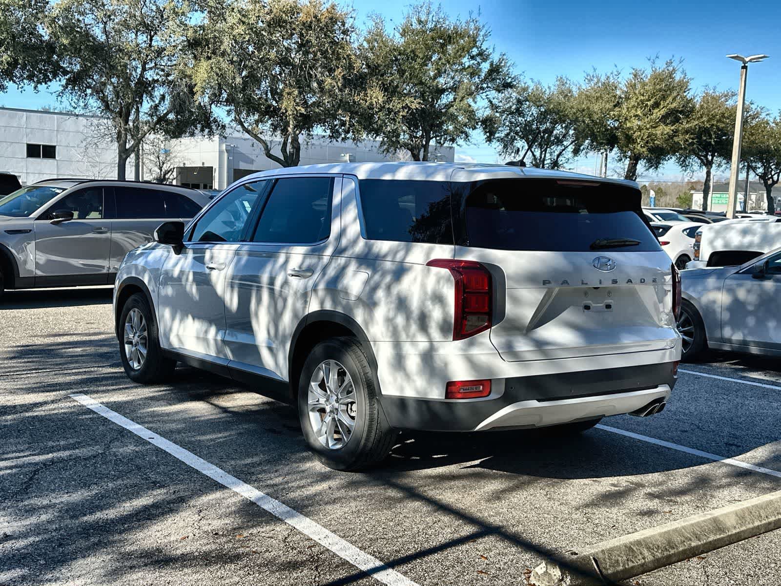 Used 2022 Hyundai Palisade SE AWD/4WD image 4