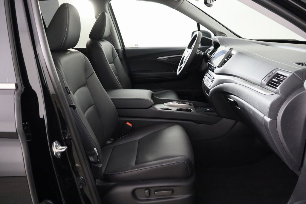 Used 2025 Honda Ridgeline RTL image 17