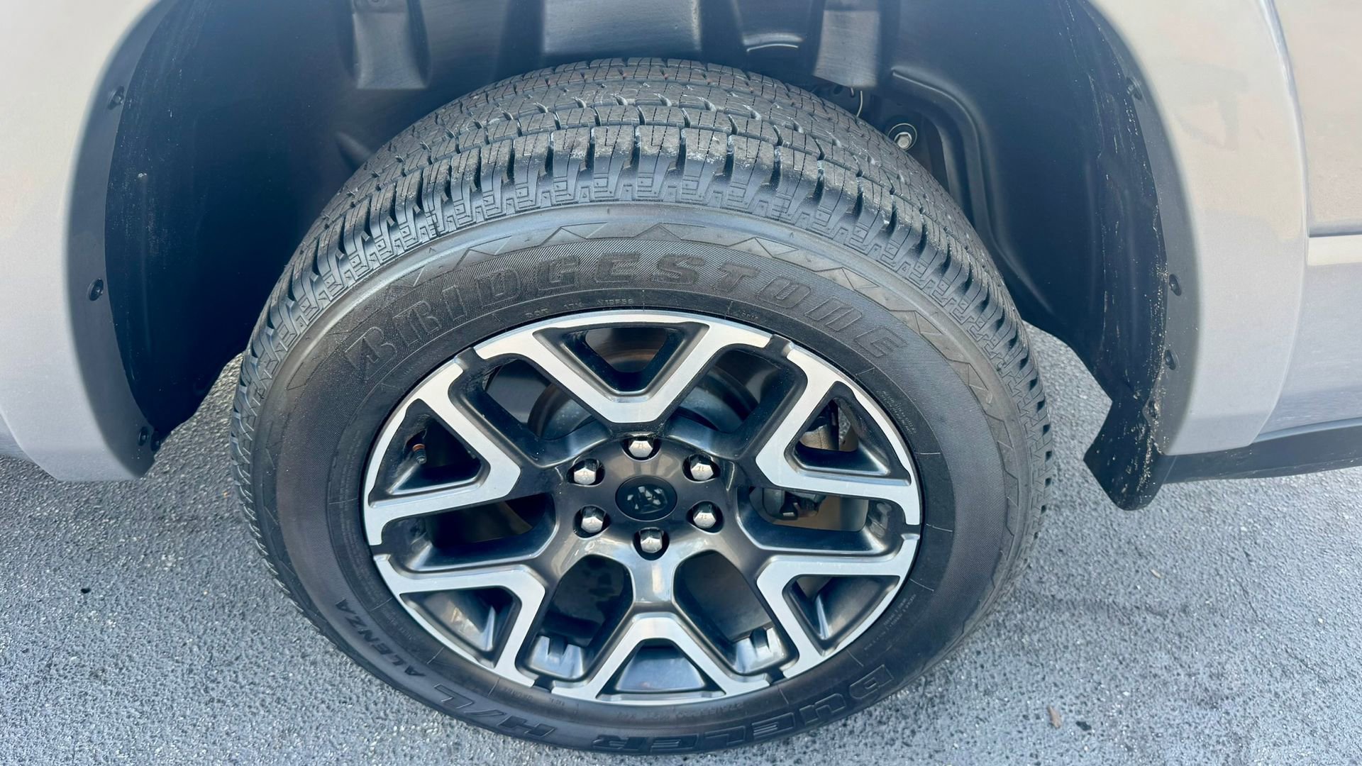 Used 2025 RAM 1500 Laramie image 21